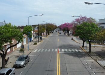 Uno por uno, así funcionarán los servicios y el comercio en el feriado largo