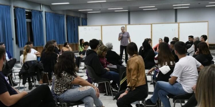 Elecciones 2023: Castellano avanza con el trabajo de sus equipos territoriales