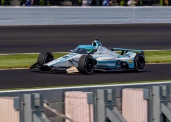 Canapino hizo historia en Indianápolis asegurándose un lugar en la grilla de salida