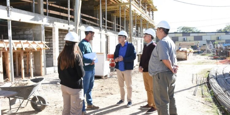 Avanzan las obras de los 48 departamentos del barrio San José