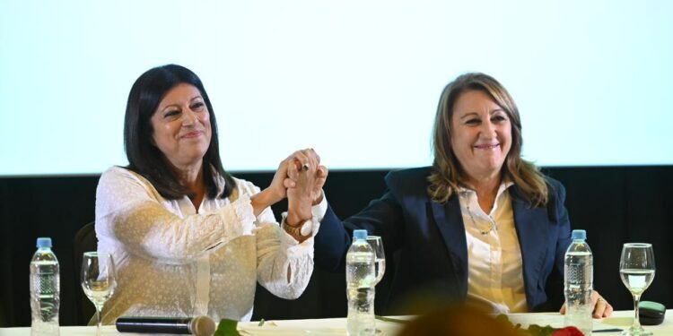 Sorpresivo enroque en el socialismo: García encabezará la lista de Diputados provinciales