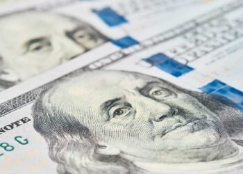 Cotizaciones Dólar hoy: a cuánto se vende el «blue» en el inicio de la semana