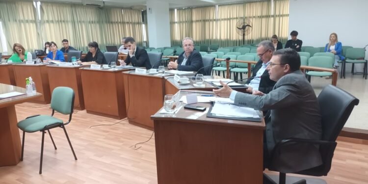 Concejo Municipal de Rafaela: La Oposición ahora va por la asignación de horas extras