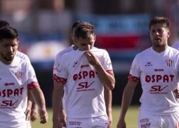 Unión y Almagro se enfrentan en San Nicolás por la Copa Argentina