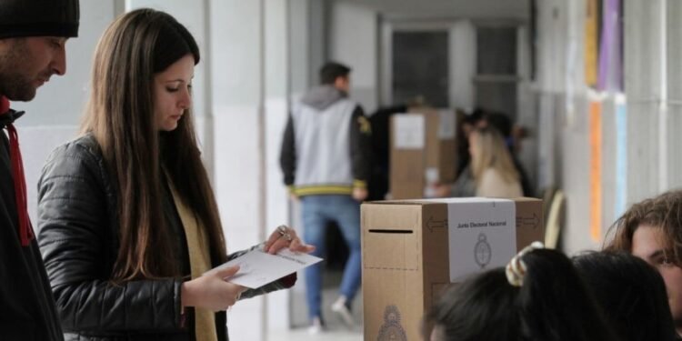 El Tribunal Electoral habilitó el voto joven en la provincia de Santa Fe