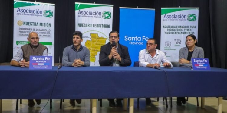 Santa Fe: Destinan más de $80 millones a productores agrícolas, ganaderos y mixtos