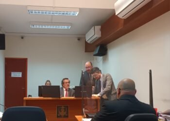 Balacera en el 17 de Octubre: el changarín de los seis teléfonos y los dedos marcados