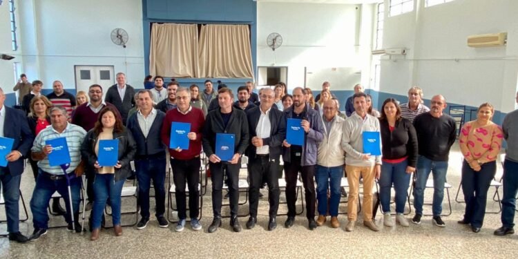 Entregaron más de 23 millones de pesos a instituciones del departamento Castellanos