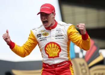 Newgarden ganó las 500 Indy y Canapino chocó a 8 vueltas del final