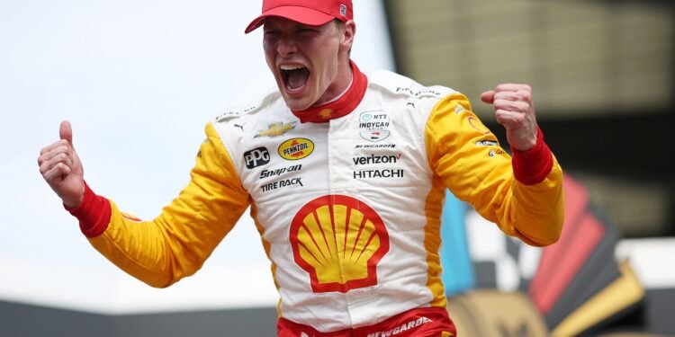 Newgarden ganó las 500 Indy y Canapino chocó a 8 vueltas del final