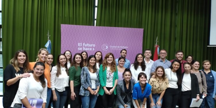 Se realizó en Rafaela un encuentro para abordar políticas de cuidado en entornos laborales