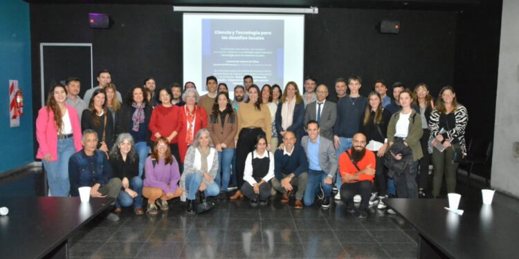 Se presentaron en Santa Fe los Programas de Inclusión Social y Proyectos Asociativos de Diseño con enfoque científico