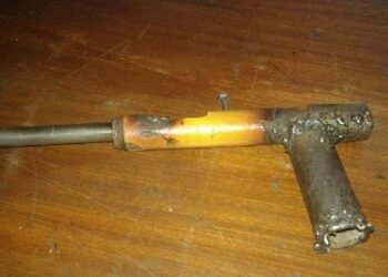 Frontera: un chico fue a la escuela con una tumbera