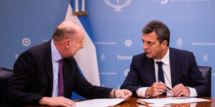 Perotti mantuvo una reunión de trabajo con Sergio Massa