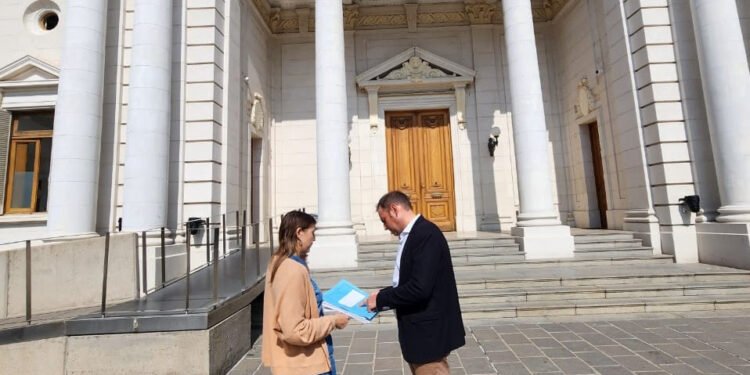 La provincia ingresó en el Senado el proyecto de ley del Sistema de Protección de Derechos de las y los Consumidores