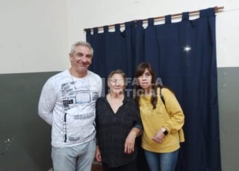 Enfermera rafaelina perdió un ojo por una bacteria y necesita $400 mil para una prótesis