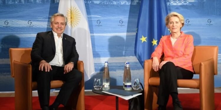Tras el encuentro con Lula Acuerdo con el Mercosur: la presidente de la Comisión Europea se reúne con Alberto Fernández