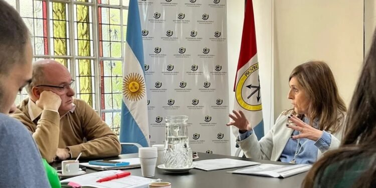 Chuchi Molina llevó a Defensoría del Pueblo la preocupación por la atención de salud de las mujeres