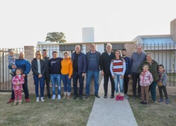 Perotti recorrió cinco viviendas que se ejecutan a través del programa Lote Propio