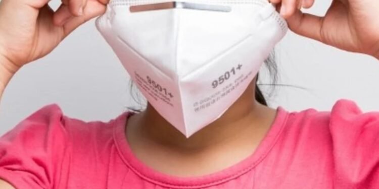 Alerta sanitaria Uso obligatorio de barbijos en los colegios de Chile por virus respiratorios