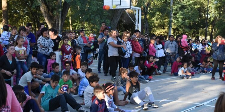 Festejo en el barrio Villa Podio