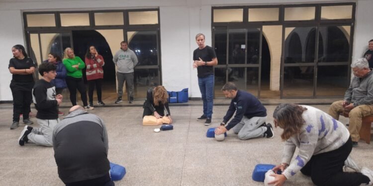 Capacitación de RCP, Primeros Auxilios y DEA en el CRAR