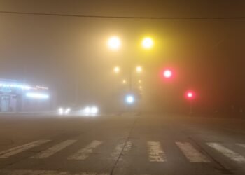 El acceso al autódromo, con gente en la calle y visibilidad casi nula: mirá el video