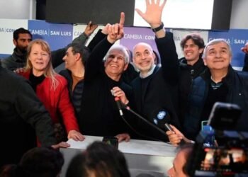 Argentina elige La oposición se impuso en dos de las tres elecciones provinciales