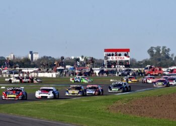 Santiago Mangoni se quedó con la Carrera de los Millones del TC en Rafaela
