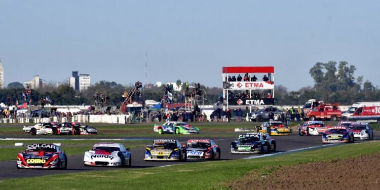 Santiago Mangoni se quedó con la Carrera de los Millones del TC en Rafaela