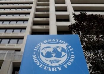 Para adecuar el programa de facilidades El FMI dijo que trabaja «muy estrechamente» con Argentina