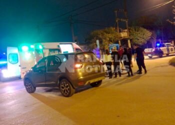 Una bicicleta, una moto y tres autos partícipes en dos accidentes