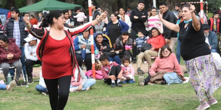 Festejo en el barrio Villa Podio