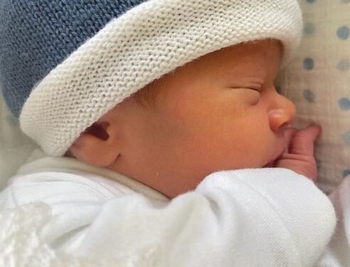 Reino Unido Nació Ernest George Ronnie, el segundo hijo de la princesa Eugenia de York