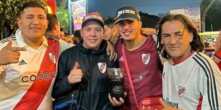 ragedia El hermano del hincha de River que murió tras caer de la tribuna asegura que «no quiso suicidarse»