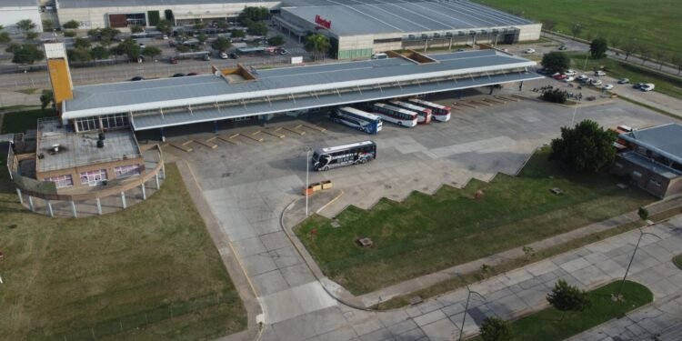 Sin acuerdo, habrá paro de colectivos durante jueves y viernes