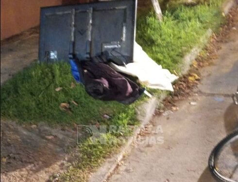 Robaron televisores y no llegaron a destino, la Policía los agarró