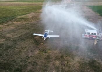 El Aero Club presentó un nuevo avión para su Escuela de Vuelo