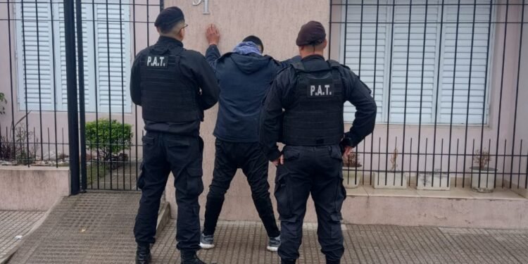 Lo sorprendieron robando y con parte del botín encima