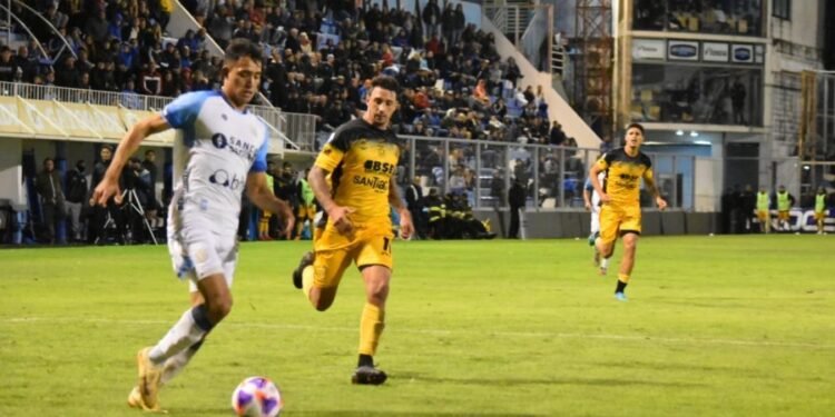 ¡Promesa de partido! Atlético de Rafaela visita a Chacarita