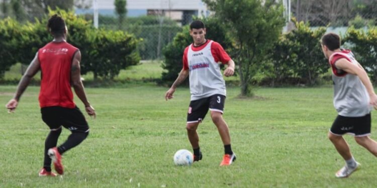 El León sumó tres refuerzos