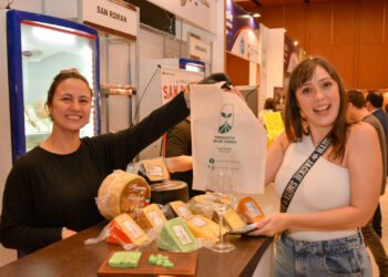 Nueva línea de crédito para licenciatarios de la marca “Producto de mi Tierra Santa Fe”