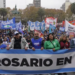 Miles de personas marcharon por una Rosario en paz