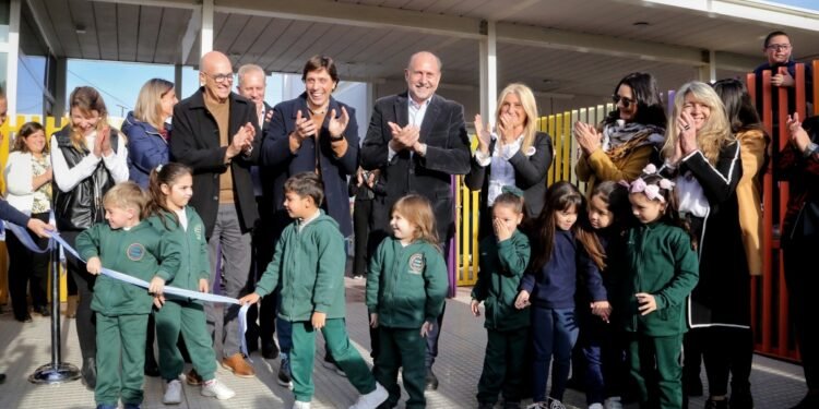 Perotti: «para nosotros es central la educación y formación de nuestras infancias»