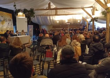 La Provincia acompañó a proveedores de insumos apícolas en la ExpoMiel 2023