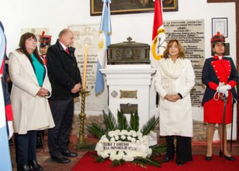 Perotti encabezó el acto por el 185º Aniversario del Fallecimiento del Brigadier Gral. Estanislao López