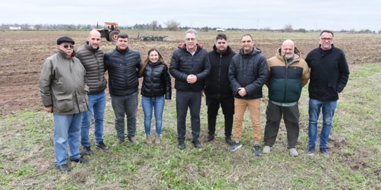 Luis Castellano recorrió el nuevo predio del Club 9 de Julio