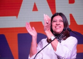 Clara García: «Vamos a derrotar a Perotti en septiembre y a dar garantía de gobernabilidad a la próxima gestión”