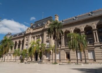 Se reanuda la discusión paritaria en Santa Fe