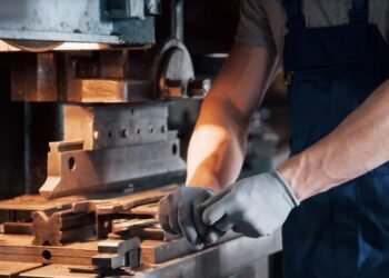 Industria Uso de la capacidad instalada cayó por primera vez en el año